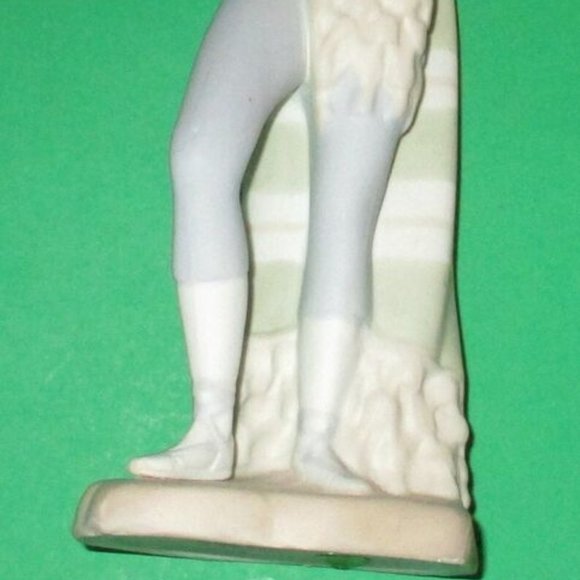 Porceval Spain Unglazed Figurine Porcelain Statue of Man with Blanket Matador? - Picture 9 of 13
